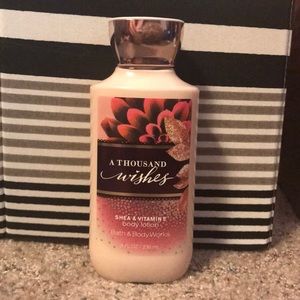 Bath & Body Works: Shea & vitamin E body lotion